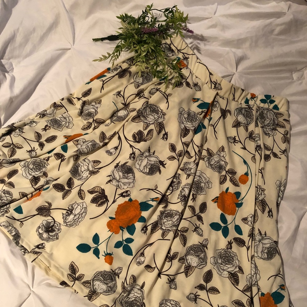 LulaRoe rose skirt